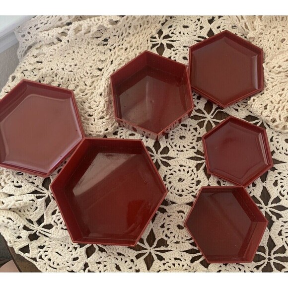 Vintage Hong Kong Red Hexagonal Nesting/Stacking Floral Plastic Trinket Boxes - Picture 3 of 7